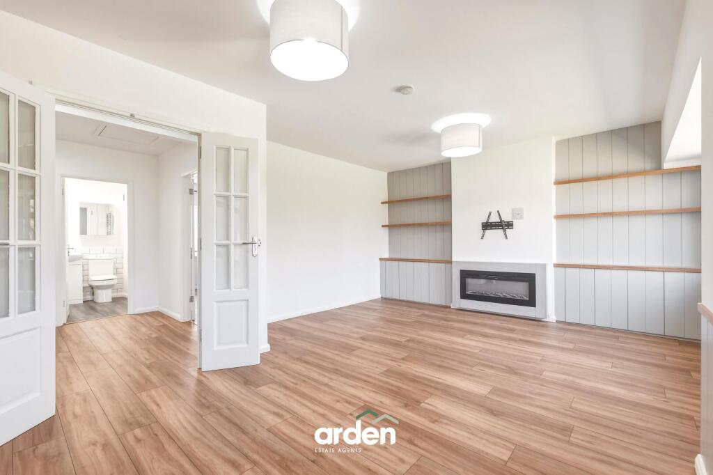 Apartment in Redditch, Batchley - View 6