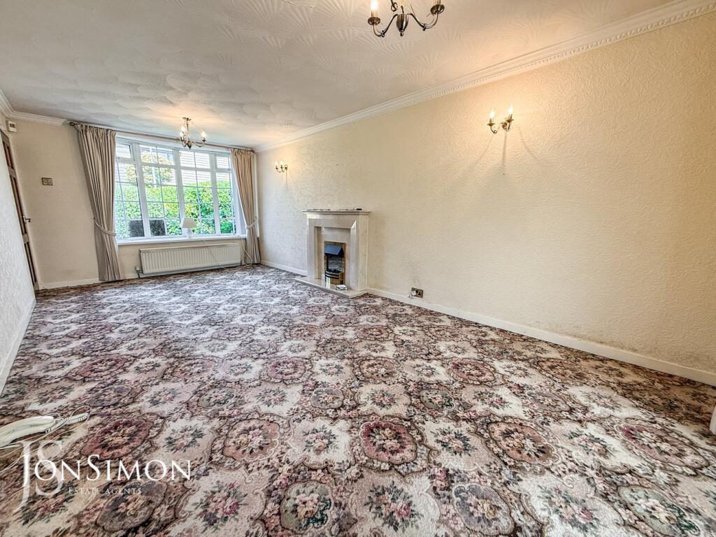 Mendip Crescent, Walshaw, Bury, BL8 photo 5