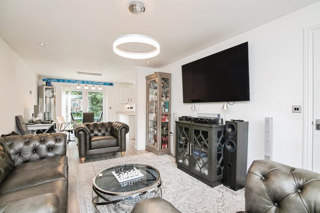 Martineau Drive, Harborne, Birmingham photo 4
