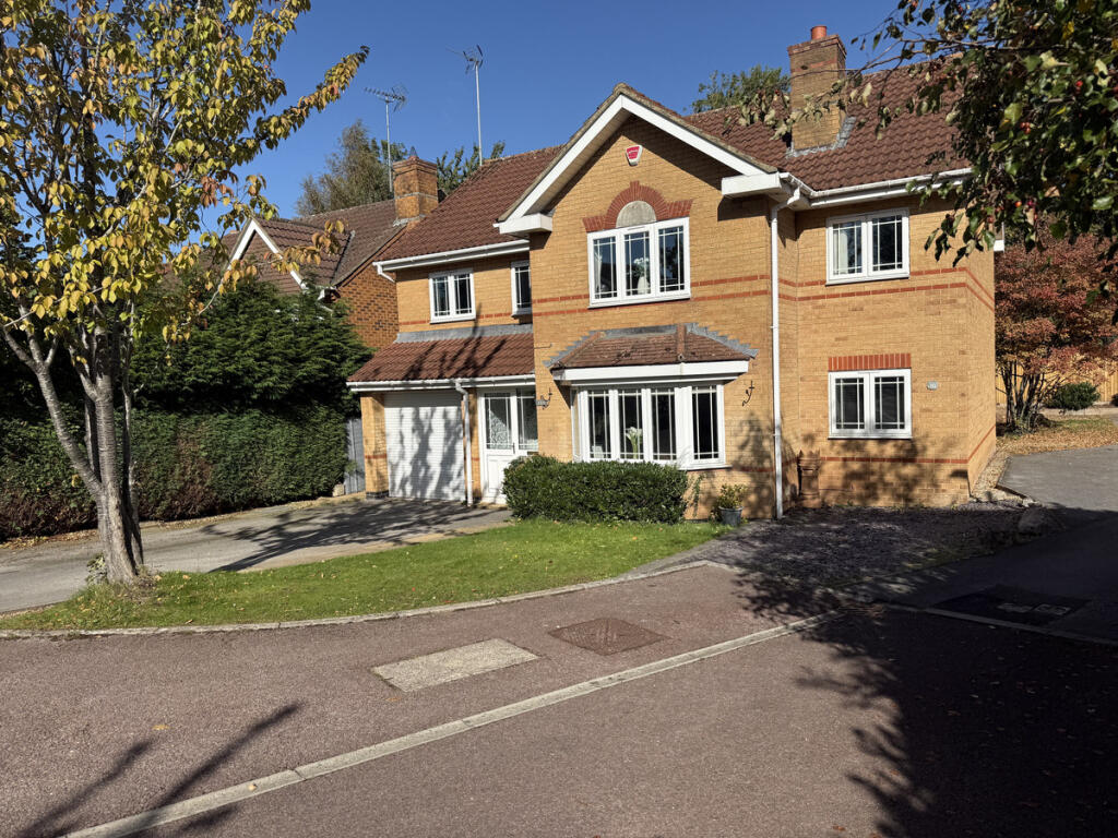 5-bed detached on 10 Hopkins Close, Thornbury BS35 2PX, £575,000