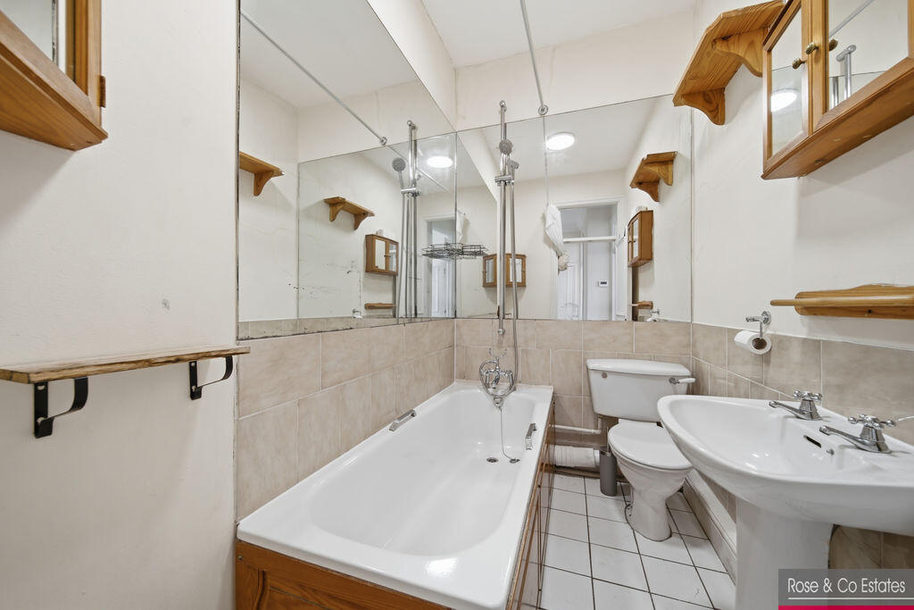 Apartment in London, Swiss Cottage, South Hampstead - View 5