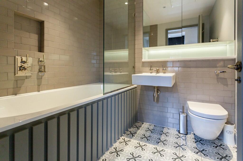 Apartment in London - View 4