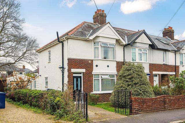 3-bed semi-detached on Boswell Road, Oxford, £375,000
