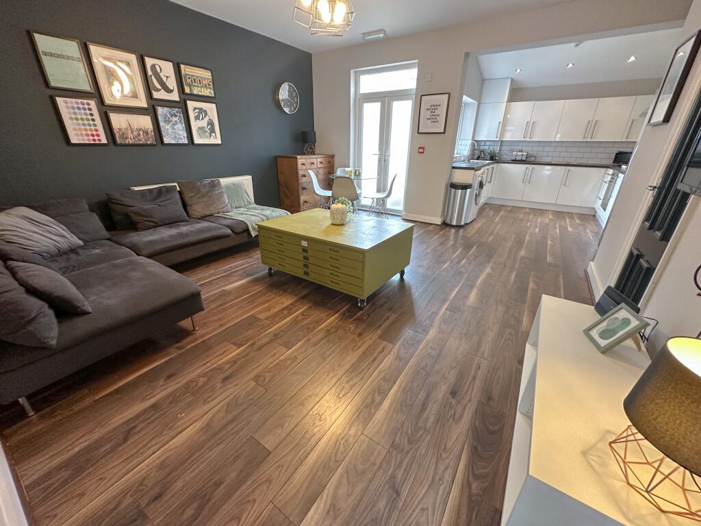 Main image of property: Esher Road, L6 6DF, 