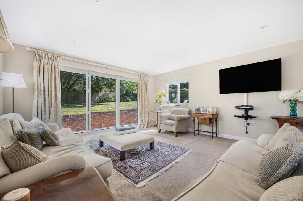 House in South Oxfordshire, Kidmore End - View 2