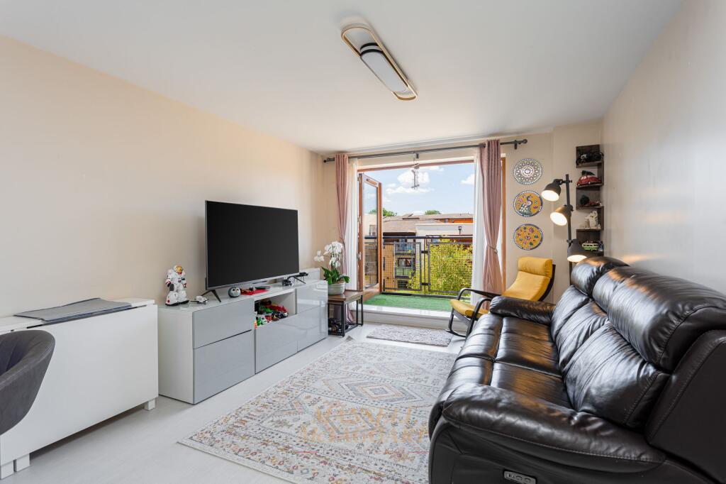 Commonwealth Drive, Finlay Court, RH10 - View 6