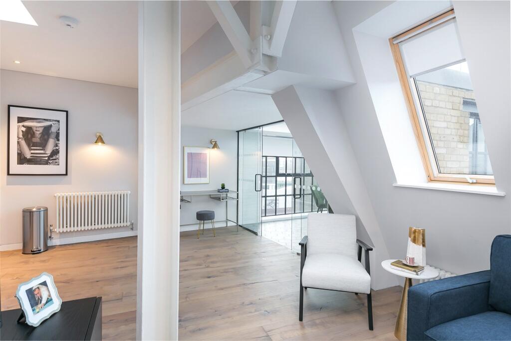 Apartment in London - View 4
