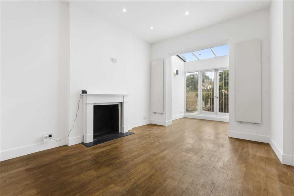 Percy Road, Shepherds Bush - View 4
