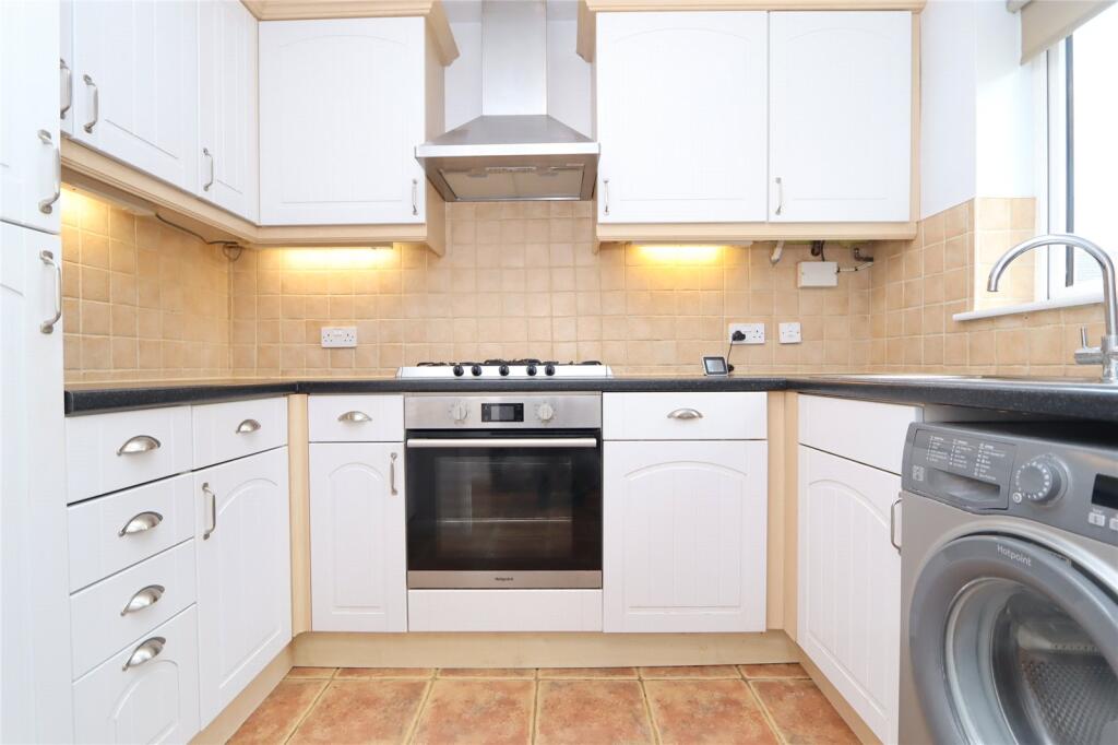 House in Milton Keynes, Emerson Valley, Shenley Brook End - View 5