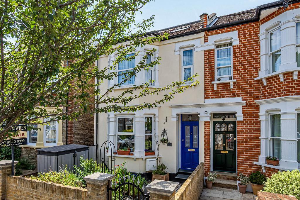 Main image of property: Grove Avenue, Hanwell, London, W7 3EP