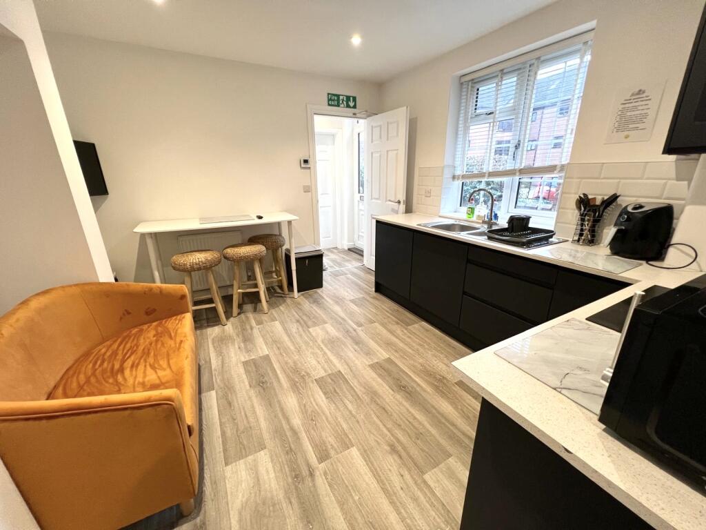 House in Doncaster - View 4