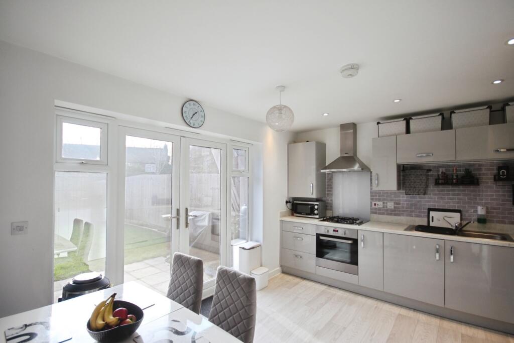 Pattle Close, Lighthorne Heath, Leamington Spa, Warwickshire, CV33 photo 4