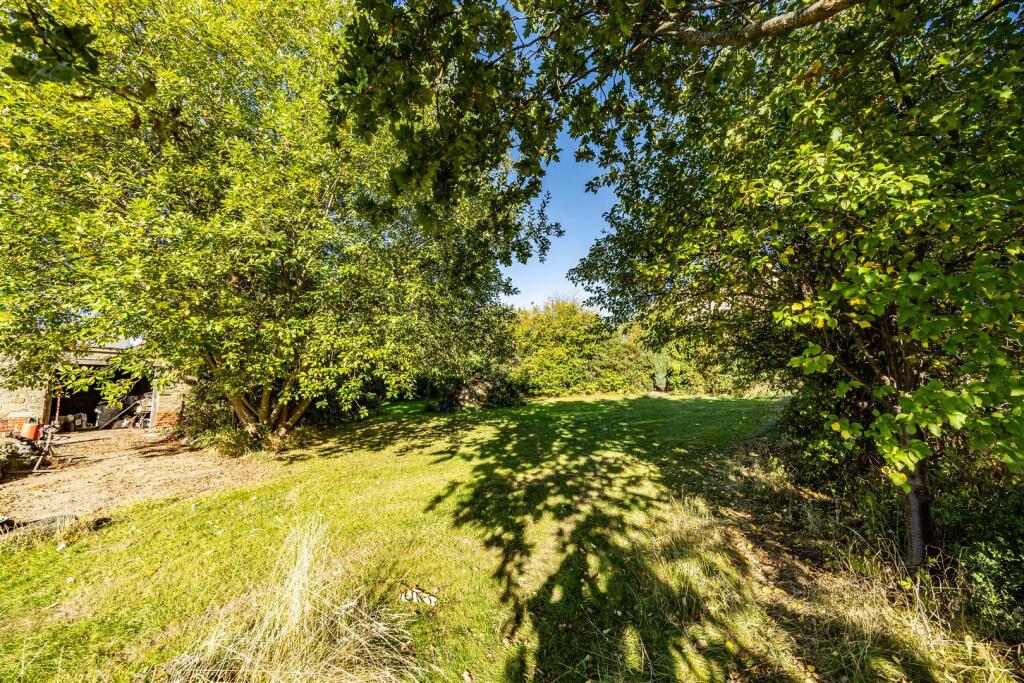 Barnsley Road, Flockton, Wakefield - More