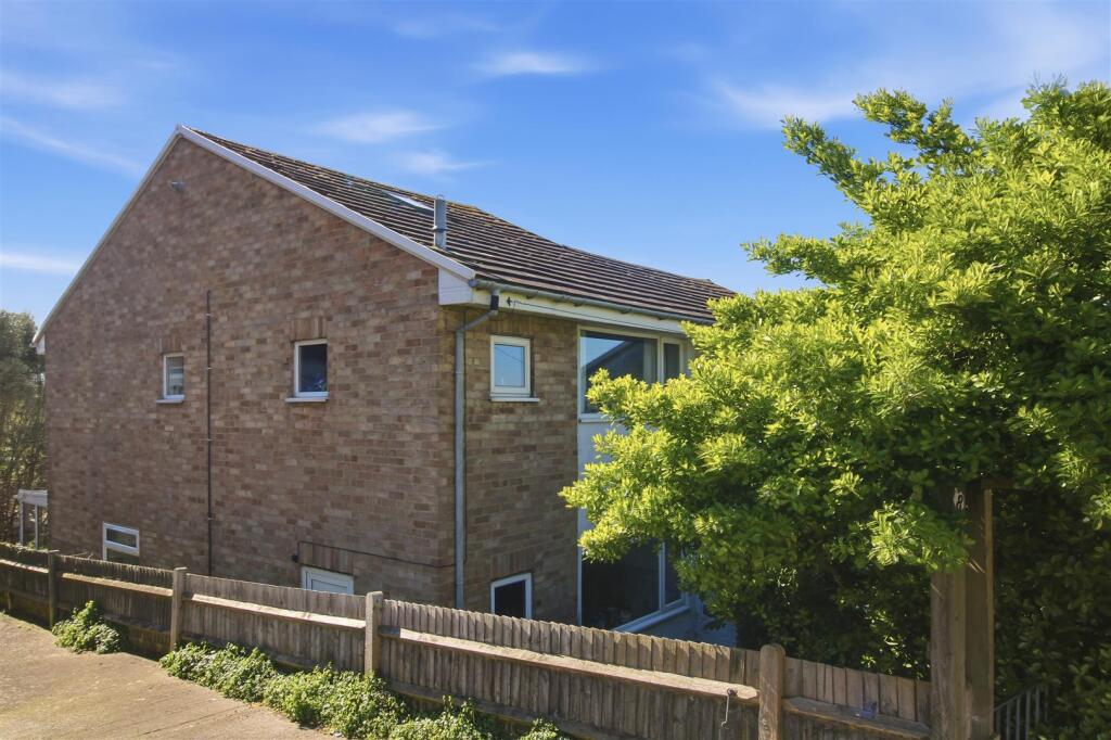 3-bed semi-detached on Mount Road, Newhaven, £299,950