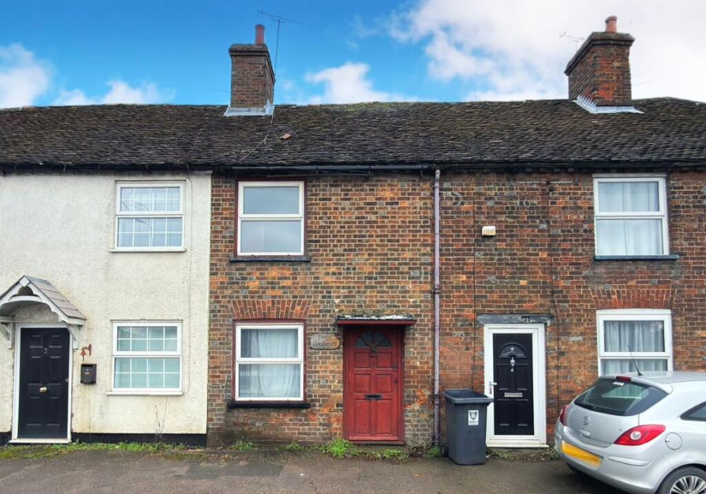Main image of property: 3 Row Beech Cottages, Watling Street, Kensworth, Dunstable, Bedfordshire, LU6 3QT