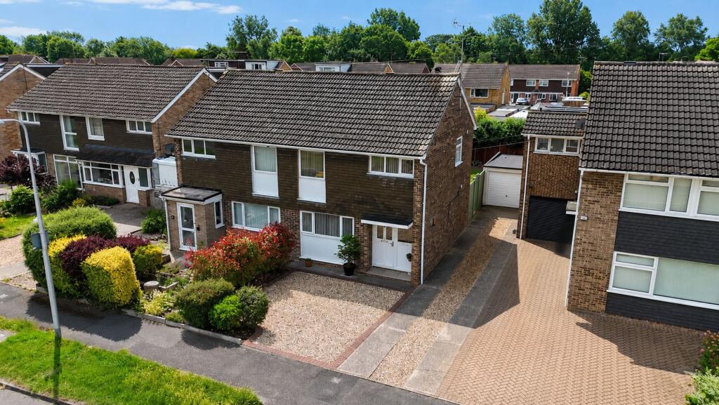 Main image of property: Grantham Road, Reading, RG30