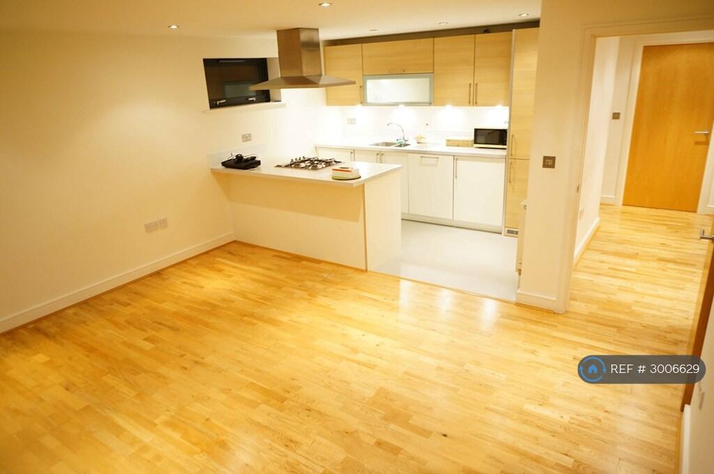 Main image of property: Green Lanes, London, N4