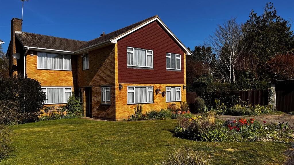 Main image of property: Oakmead, Meopham