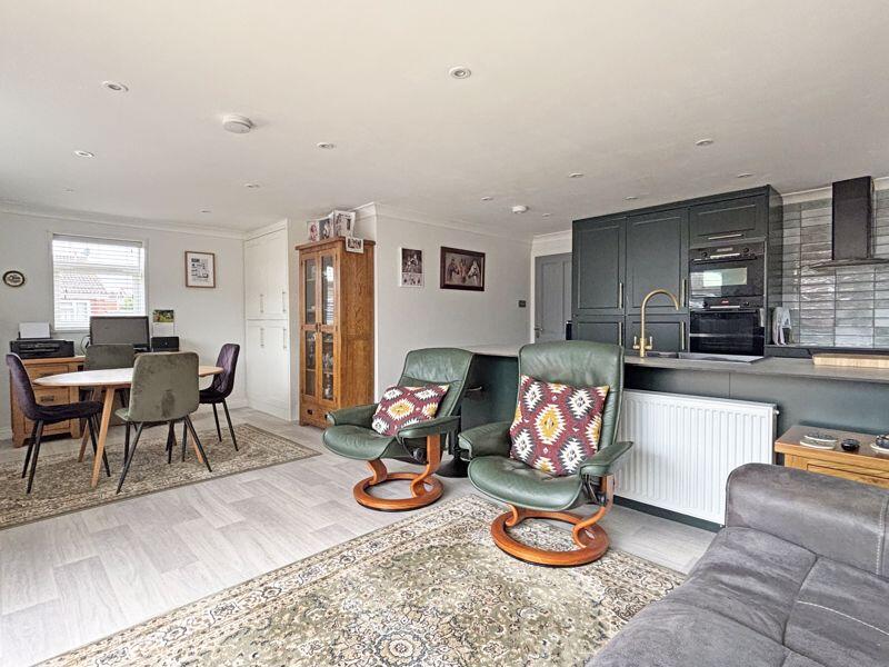 Elworthy Drive, Wellington photo 3
