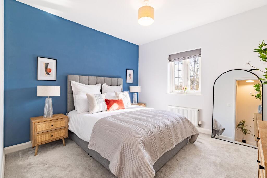 Woodpecker Close, Great Barford, MK44 photo 3