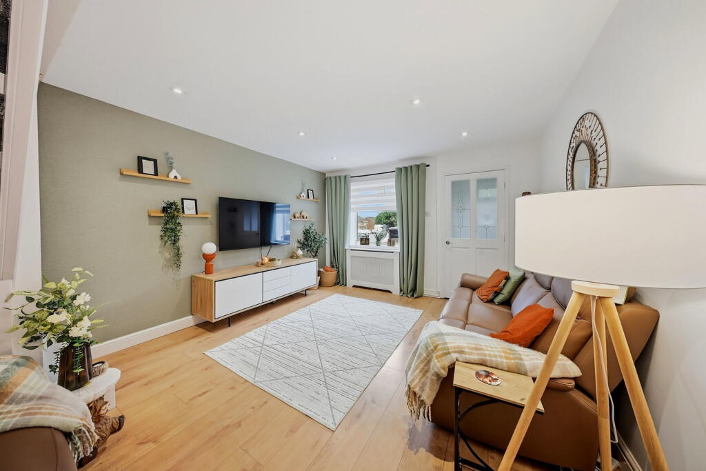 House in Salford, Greater Manchester - View 4
