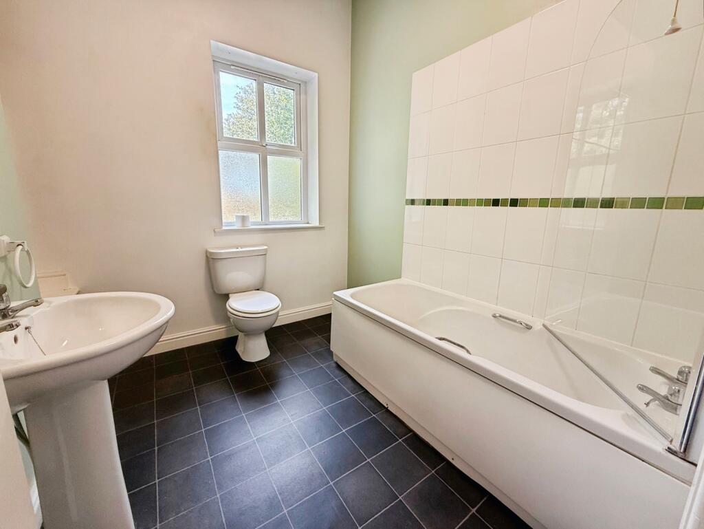 House in Lincoln, Lincolnshire - View 5