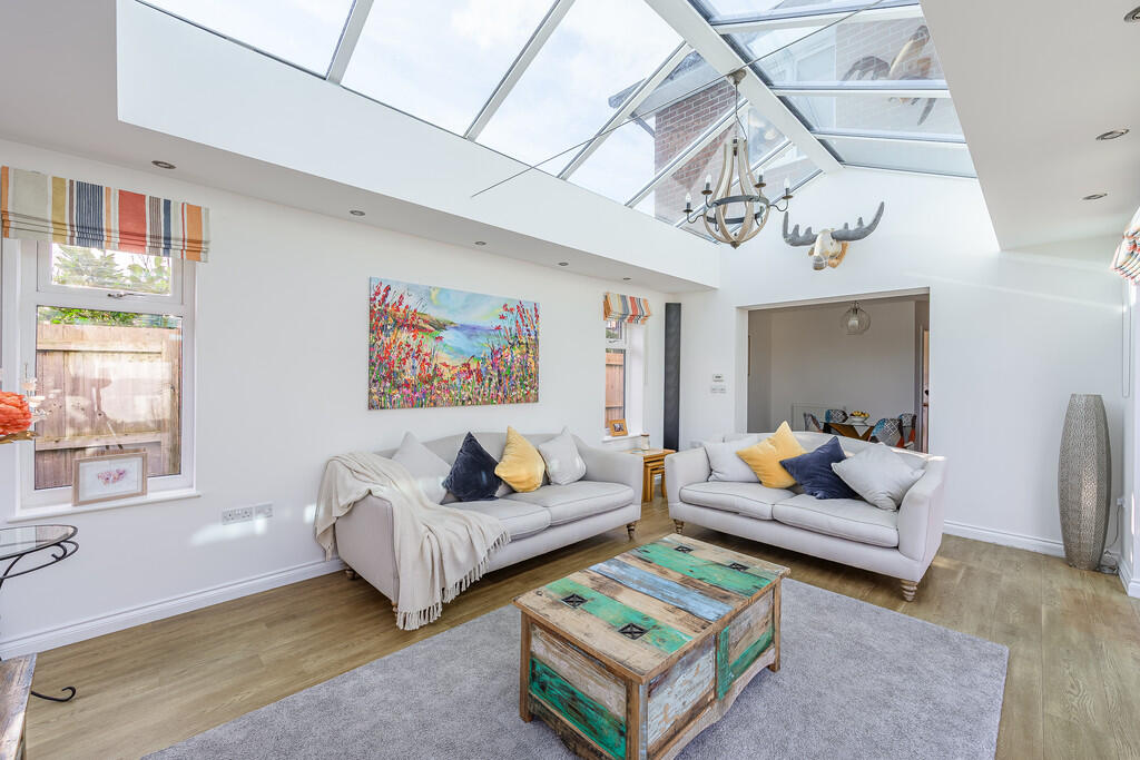Oak Tree Rise, Malpas - View 3