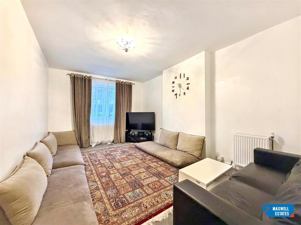 Main image of property: Edgeworth Close, London
