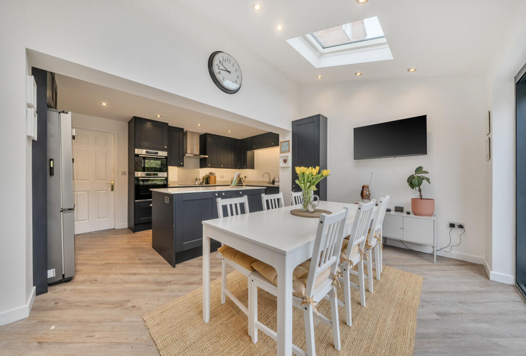 Main image of property: Cambrian Road, Walton Cardiff, Tewkesbury, Gloucestershire, GL20