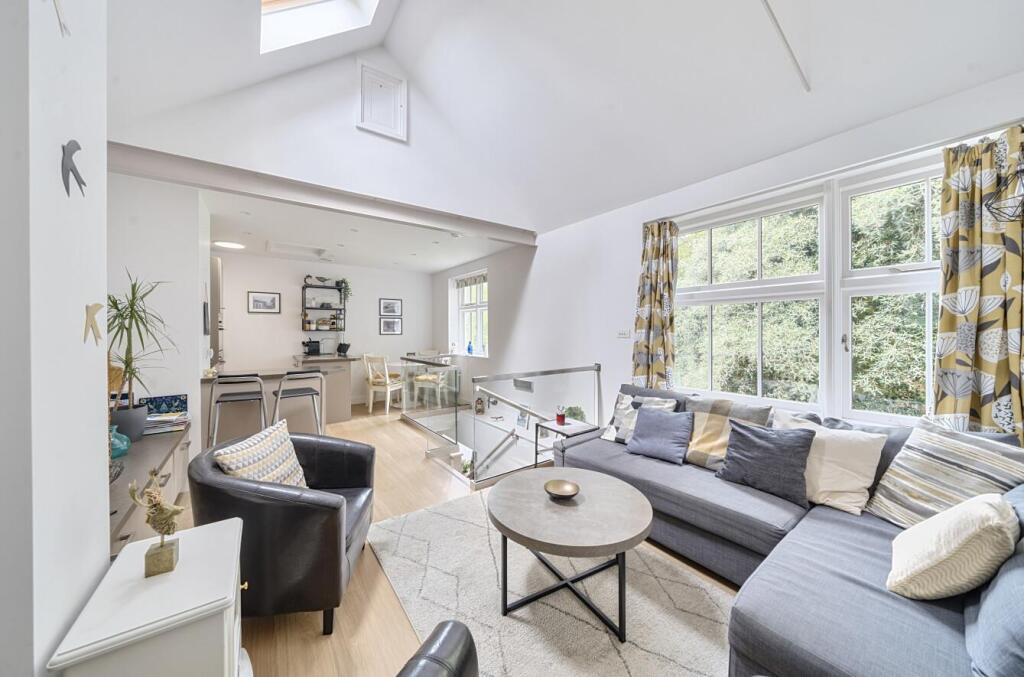 Apartment in Taunton - View 5