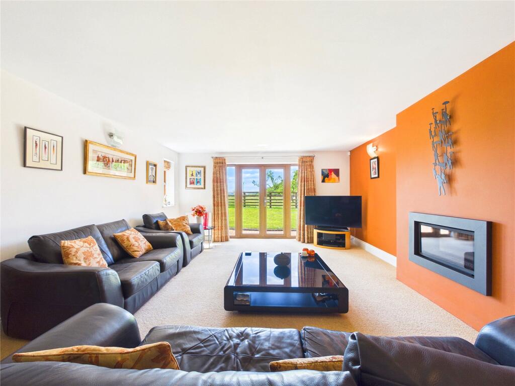 Claphill Lane, Rushwick, Worcester, Worcestershire, WR2 photo 4