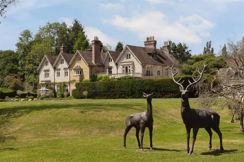 House in Mid Sussex, Colwood Manor, Bolney