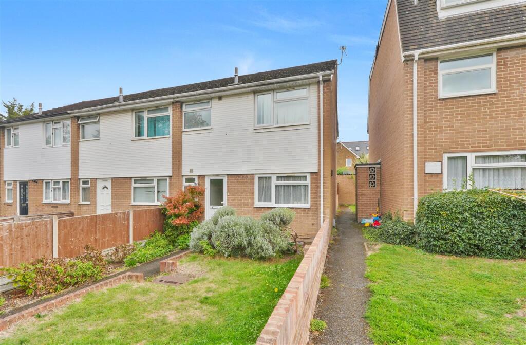 Main image of property: Ridge Bank, Slough