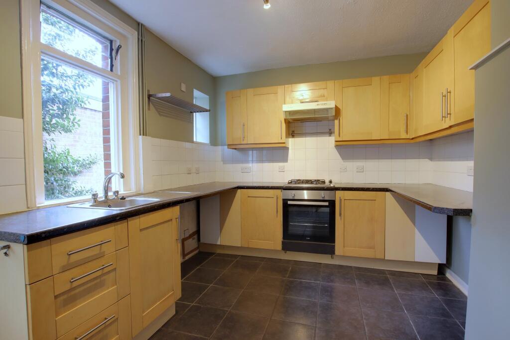 Gordon Road, Fareham photo 2