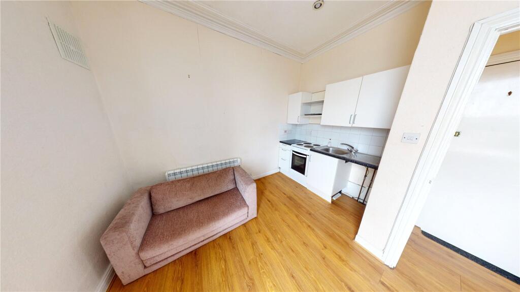Main image of property: Upper Belgrave Road, First Floor Flat Rear, Redland, Bristol, BS8
