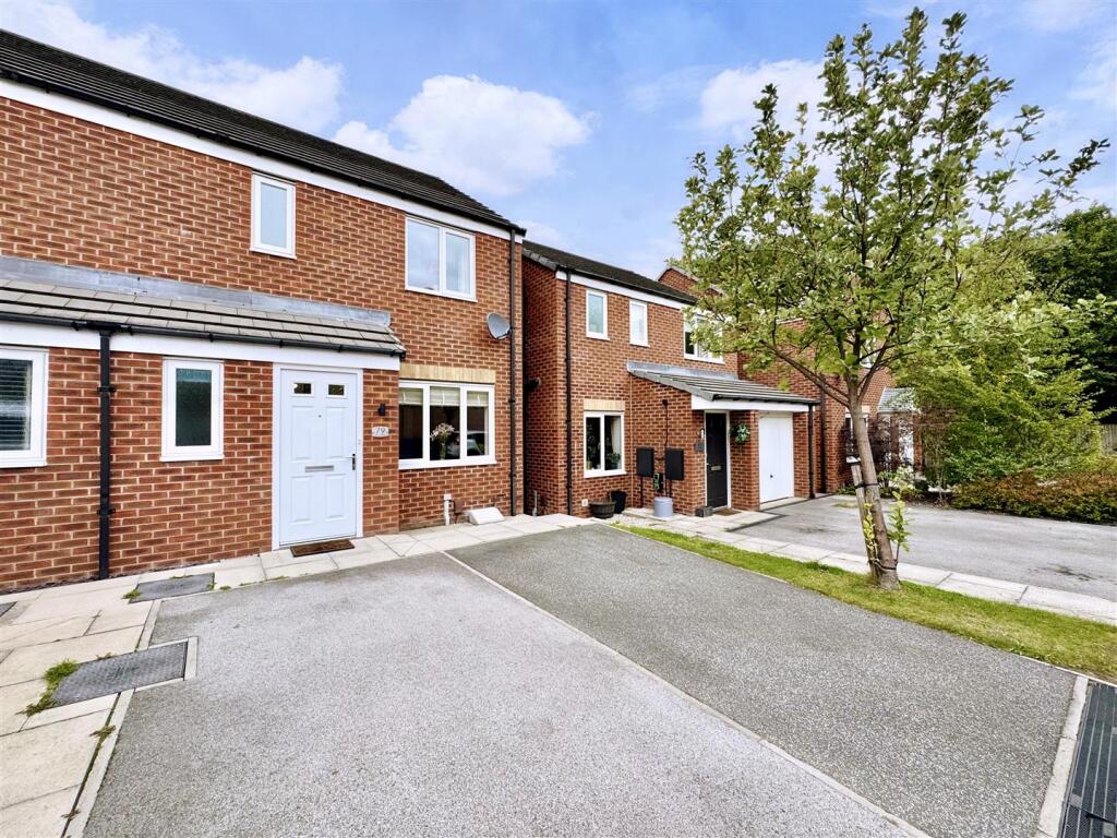 Main image of property: Bluebell Bank, Barnsley