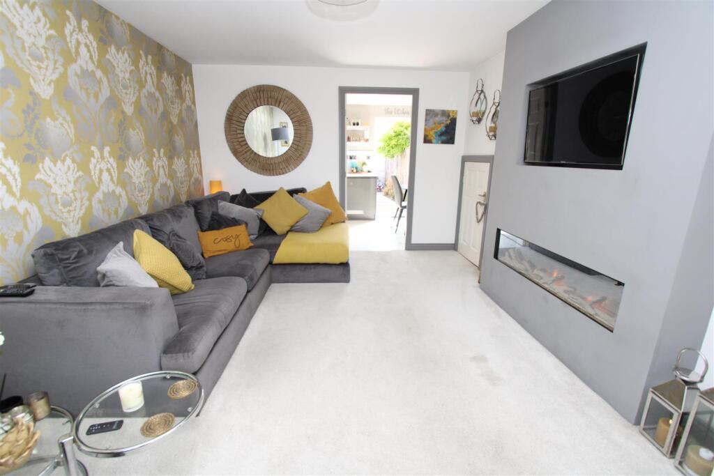 House in Bradford, West Yorkshire - More
