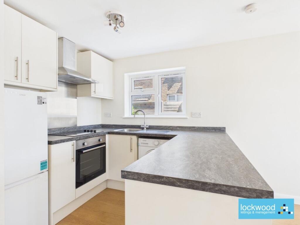 Apartment in Twickenham - View 3