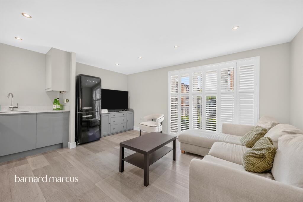 Apartment in London, South Beddington - View 3