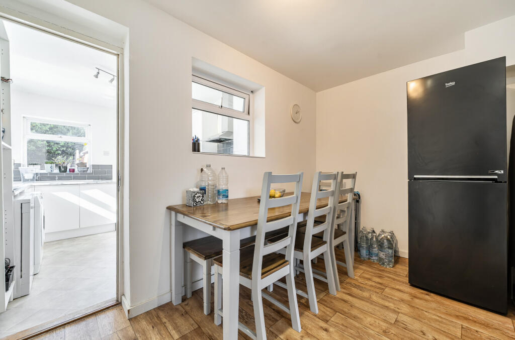 House in Watford - View 5