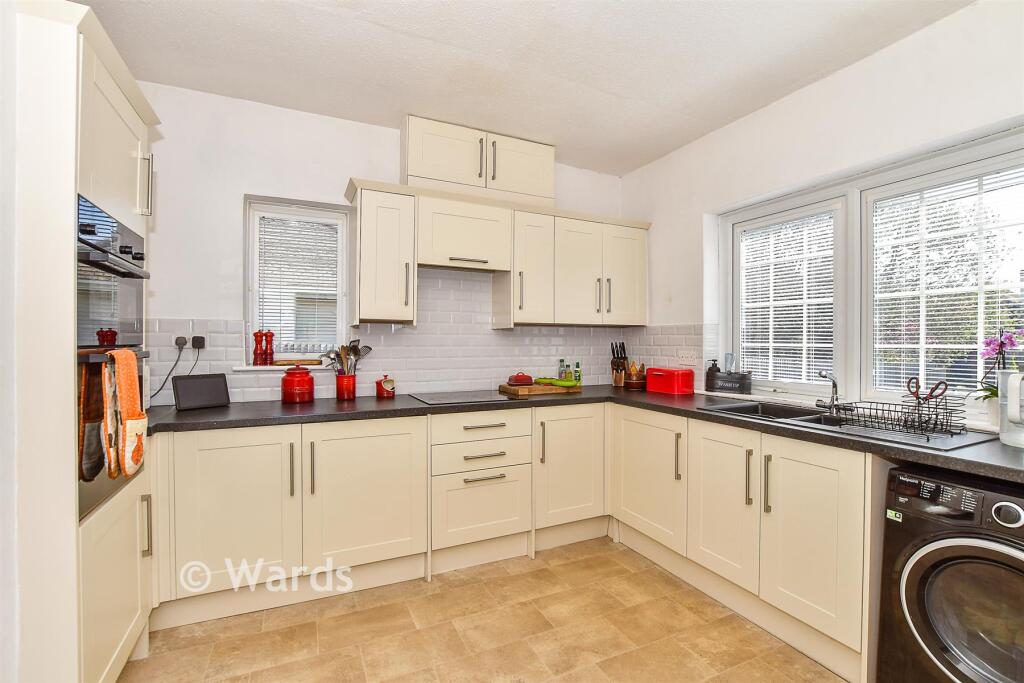 House in Tonbridge - More
