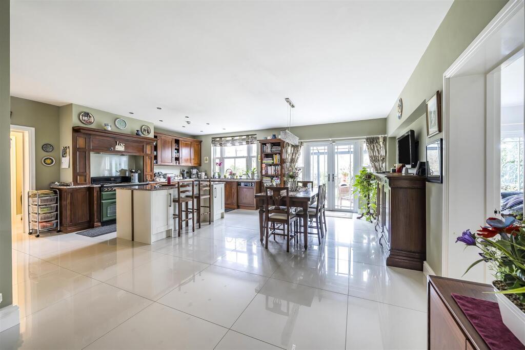 House in Harrow - More