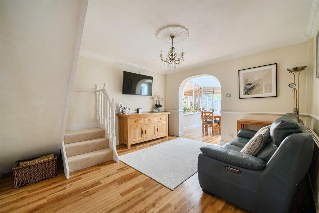 House in Bromley - View 5