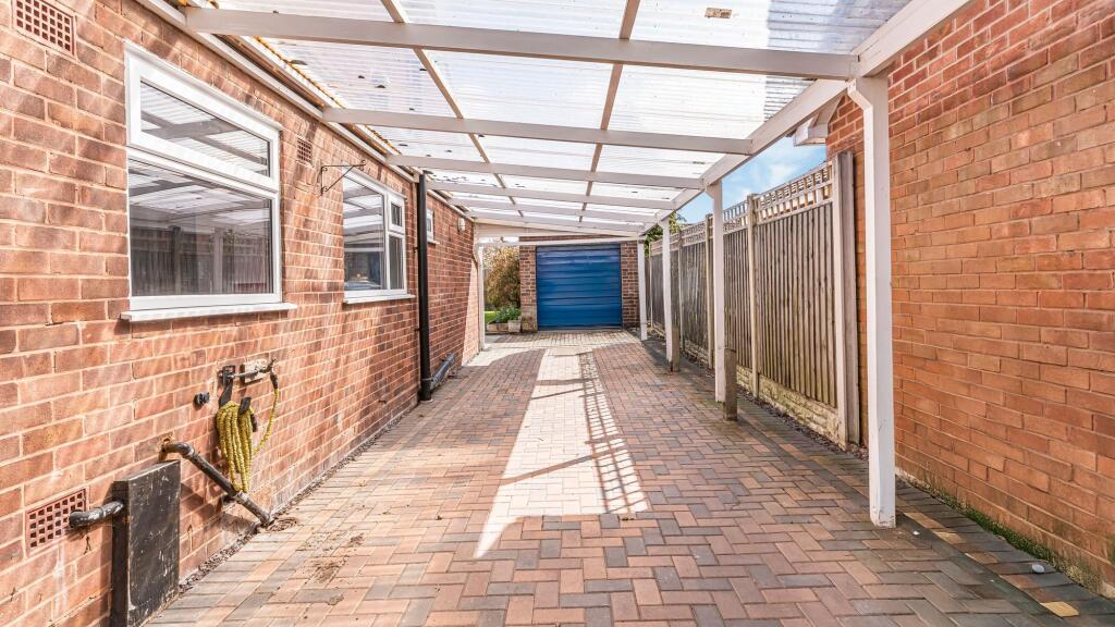 Additional image 23 of Sharrat Field, Four Oaks, B75