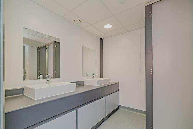 midpoint-18_unit-unit-10-dalton-way_20260722-110003.jpg