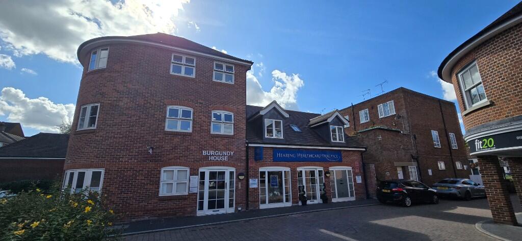 Additional image 3 of Burgundy House, 24 The Foresters, Harpenden, Hertfordshire, AL5