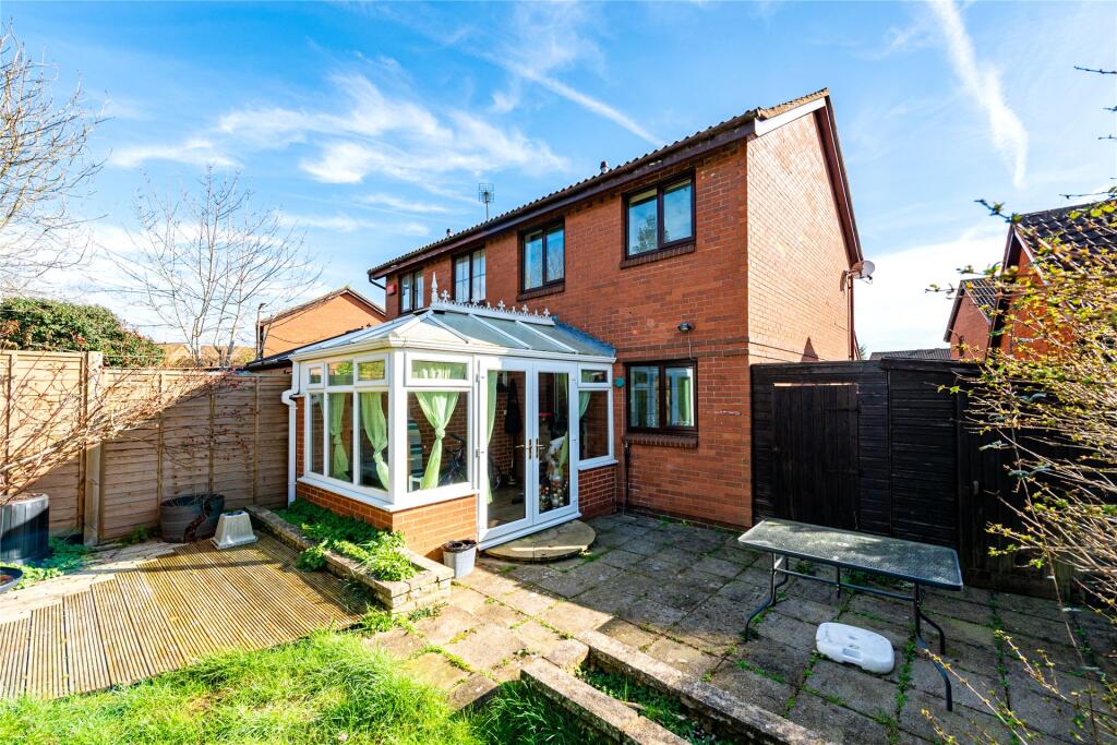 Fontwell Drive, Bletchley, Milton Keynes, Buckinghamshire, MK3 photo 4
