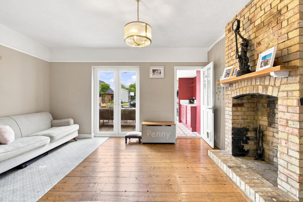 Newmarket Road, Great Chesterford, Saffron Walden, Essex, CB10 photo 4