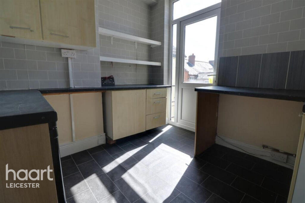 Apartment in Leicester, City of Leicester - View 5
