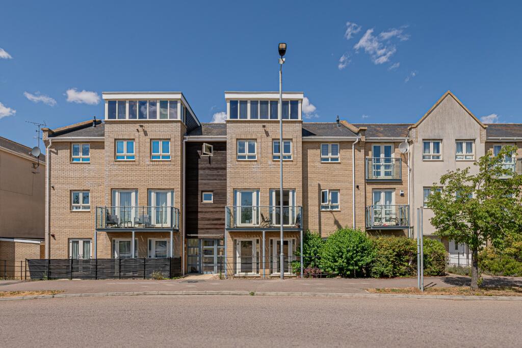 Main image of property: Stone Hill, St. Neots, Cambridgeshire, PE19 6AP